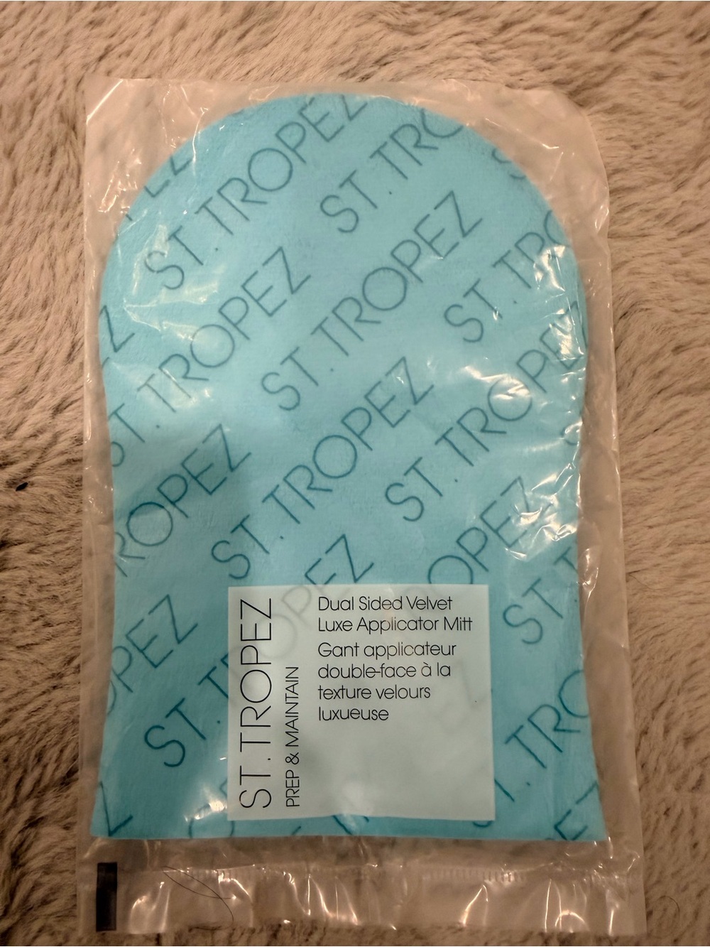 St. Tropez Dual Sided Velvet Luxe Applicator Mitt New
